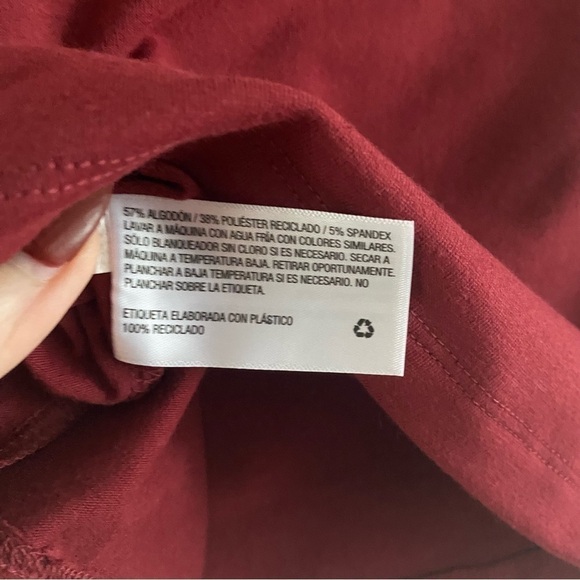 Wild FABLE NWT Baby Tee Basic T-Shirt V Neck Cropped Cotton - Picture 7 of 9